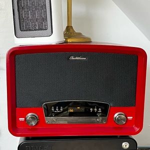 Electrohome Kingston 7-in-1 Retro Record Player